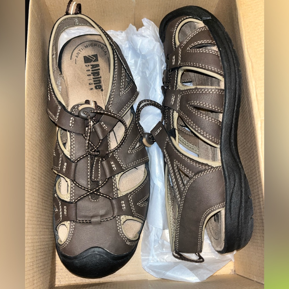 Alphine Design Brown Sport Sandal